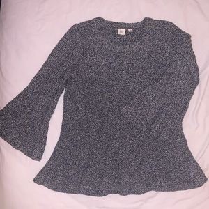 Gap sweater